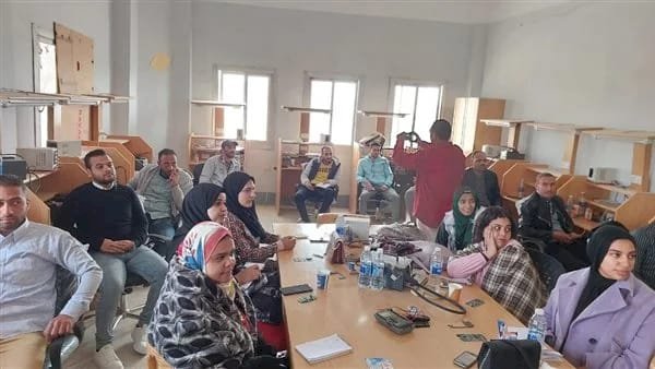 "عمل المنيا" تفتتح برنامجا تدريبيا للشباب في مجال التسويق الإلكتروني
