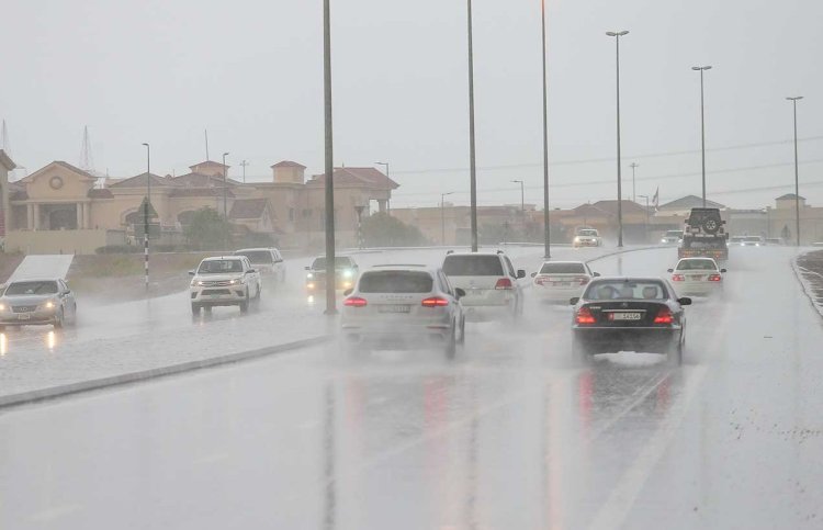 طقس الجمعة : جو معتدل وأمطار وشبورة كثيفة صباحا تصل لحد الضباب