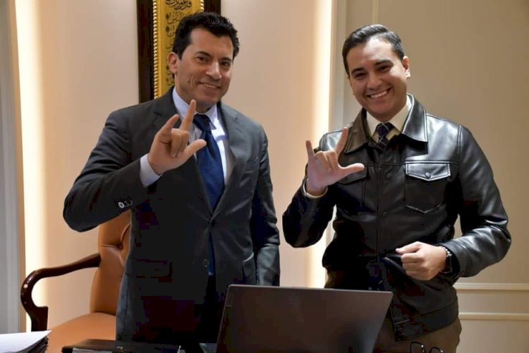 وزير الشباب والرياضة يلتقي رئيس كيان(حكاية إشارة)