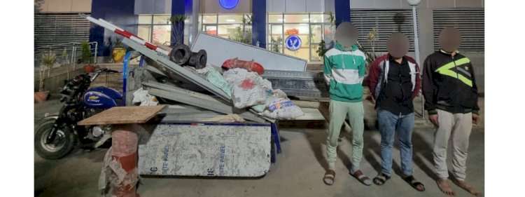 ضبط "٤" عاطلين شطبوا علي موبايلات واجهزة لاب توب الشروق