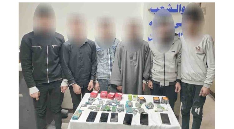 ضبط تشكيل عصابي تخصص اختراق صفحات التواصل الاجتماعي