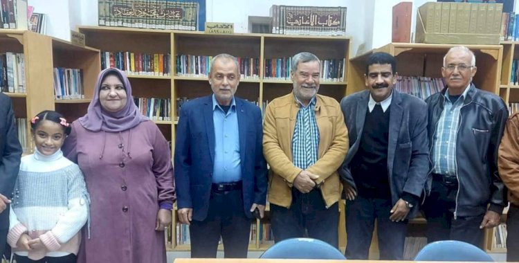 وفد نادي أدب الخارجة يقدم التهاني لمدير مكتبة مصر العامة