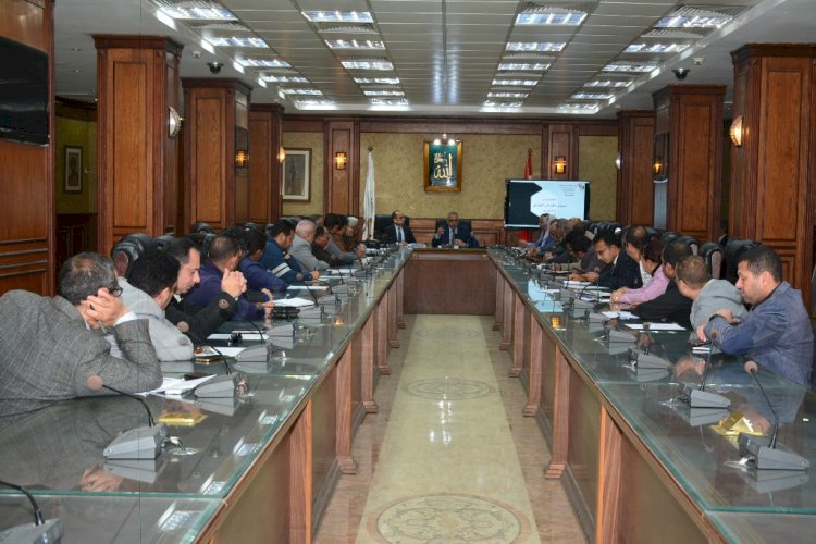 محافظ سوهاج:يرأس اجتماع المجلس الاقتصادي الاجتماعي