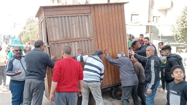 حملات مكثفة لرفع الإشغالات بشوارع المنيا