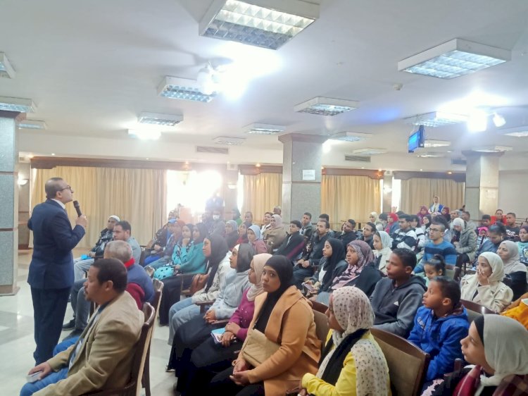 الرقابة المالية تعقد ندوتين بالأقصر بالتعاون مع الشباب والثقافة لنشر الثقافة المالية 