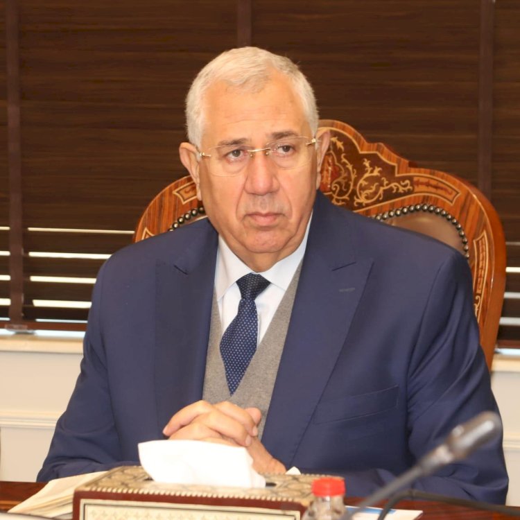 القصير:يتابع ملفات حماية البحيرات