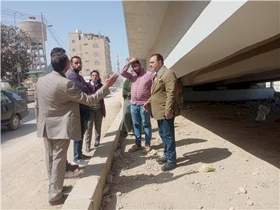 فتح الدوران أمام السيارات لتنظيم حركة المرور بكوبرى ملوى بالمنيا