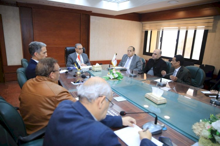 الفقي يبحث توفير السلع الاساسية للمواطنين في رمضان