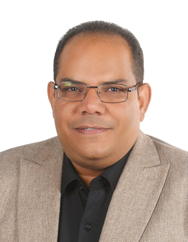 د. أيمن الداكر يكتب: هوامش على دفتر المحروسة ( ١١)الذي صعد إلى السماء