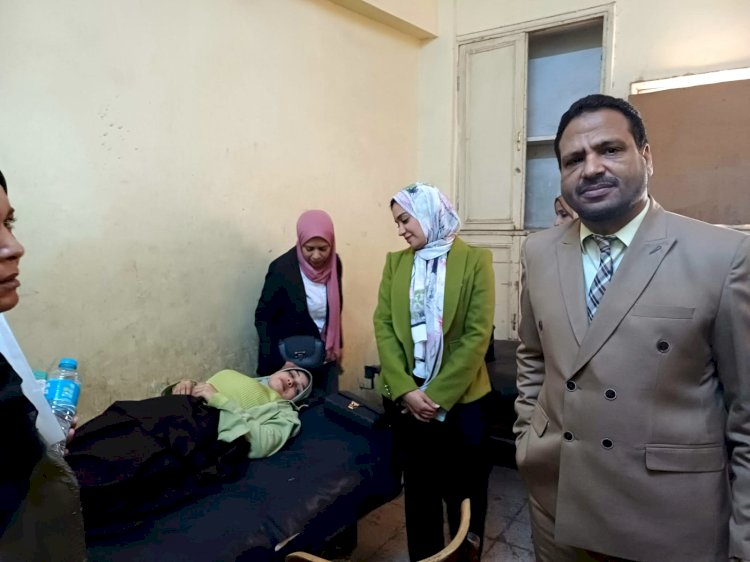 قاصد يتابع الحالة الصحية لمعلمات رياض أبوتشت بعد تعرضهم لحادث سير في نجع حمادي