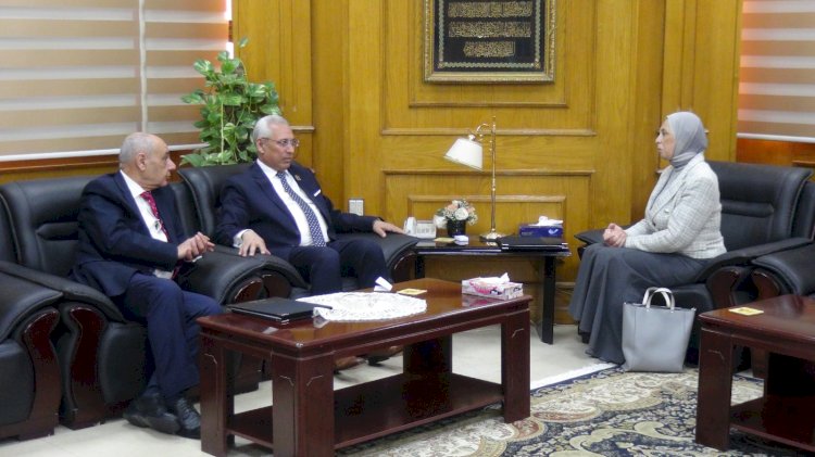 د.عصام فرحات  يستقبل نائب رئيس الهيئة القومية لضمان جودة التعليم والاعتماد ورؤساء وأعضاء لجان المراجعة من الهيئة 