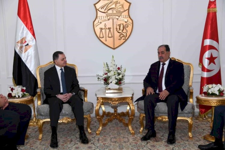 وزير الداخلية يصل تونس للمشاركة في اعمال الدورة "٤١" لمجلس وزراء الداخلية العرب