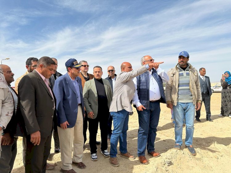 محافظ شمال سيناء ورئيس البحوث الزراعية يتفقدان التنمية الزراعية
