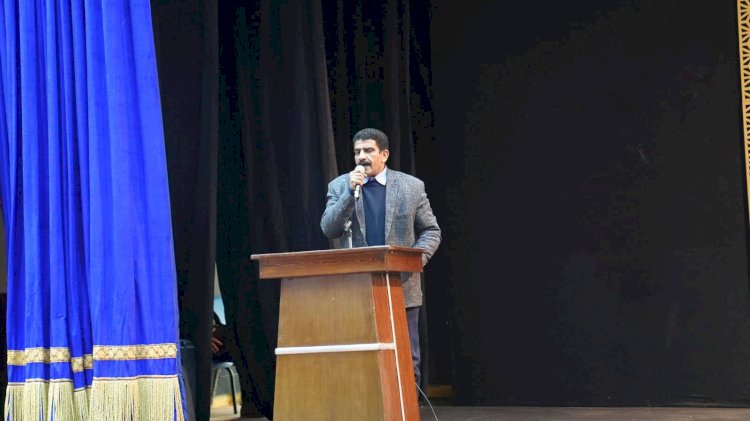 عبدالله الفصيح في صحراء الأمل الصافي شعر مصطفى معاذ