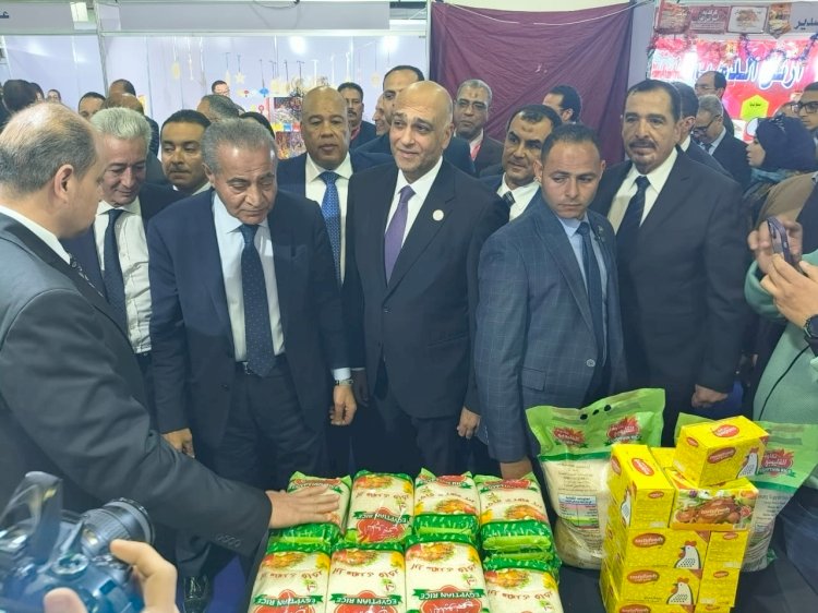 شباب تنمية المشروعات يشاركون في معرض" اهلا رمضان"