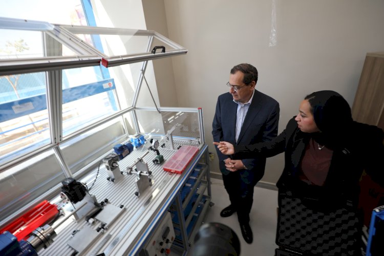 الملا والغضبان ولجنة الطاقة يتفقدون مدرسة ظهر ببورسعيد