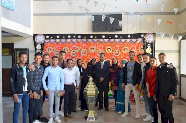 حقوق جنوب الوادي تستقبل شهر رمضان بتعليق الزينة والفوانيس