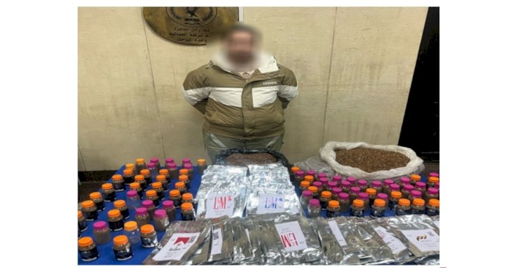 ضبط صاحب شركة وبحوزته كميات من التبغ مجهولة المصدر بالقاهرة