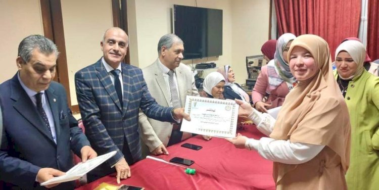 المنيا تفوز بالمركز الأول في مسابقة الرائد المثالي ابتدائي