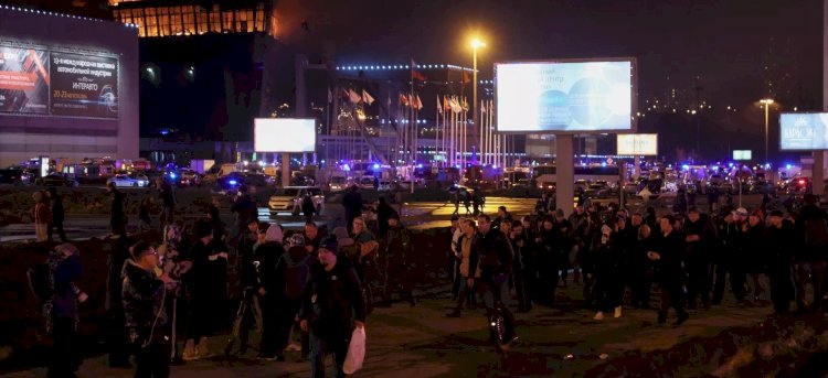 أكثر من 40 قتيل و100 جريح في عملية إطلاق نار  بمركز تسوق كروكوس سيتي في موسكو