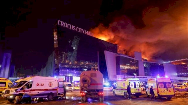 ناجية وشاهدة عيان تحكي رعبًا عن حادث قاعة كروكوس سيتي بروسيا