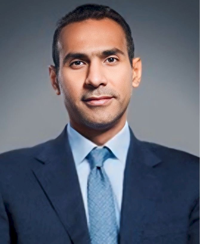 طنطاوي رئيسا لمجلس الإدارة والمغربي رئيساً تنفيذياً وعضواً منتدباً لبنك قناة السويس