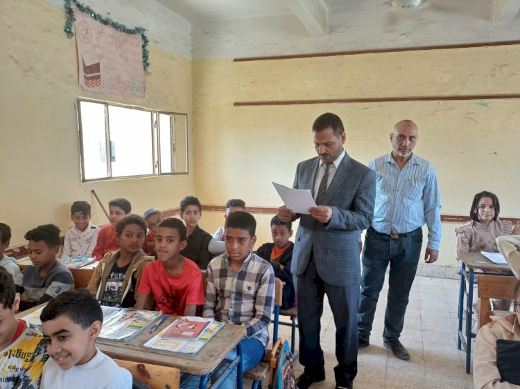 مدير عام التعليم يتفقد اختبارات شهر مارس بمدارس ابوتشت