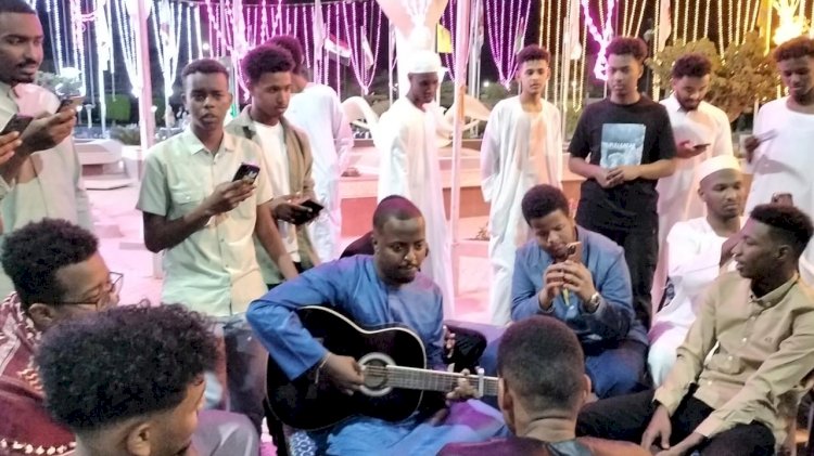 رئيس جامعة المنيا يُشارك طلاب الجامعة الوافدين بحفل الإفطار الجماعي  تحت شعار «رمضان يجمعنا» 