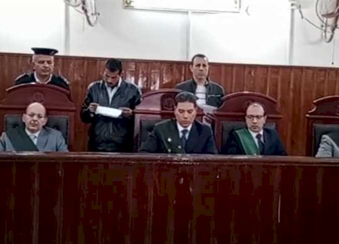 «أشعل النيران في منزل جاره وقتل زوجته».. إحالة أوراق عامل للمفتي في المنيا