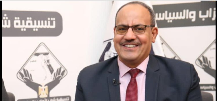 مليار مبروك لصاحبة الجلالة .. محمد أمين رئيسا لتحرير مجلة أكتوبر وبوابة دار المعارف