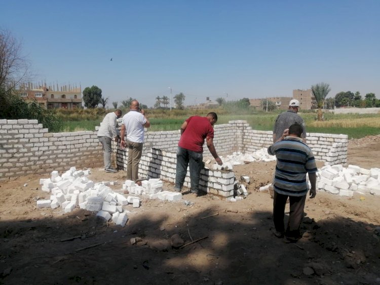 إزالة فى المهد لبناء مخالف واستغلال أجازة العيد بالأقصر