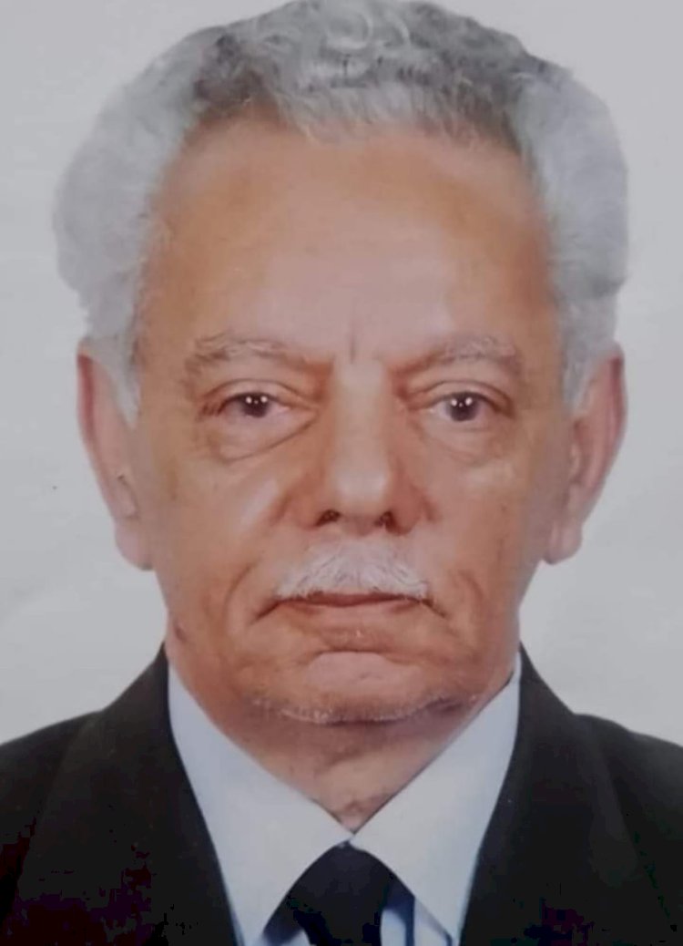 خالص العزاء في وفاة عميد آل العضيمى الاستاذ الدكتور محمود صادق