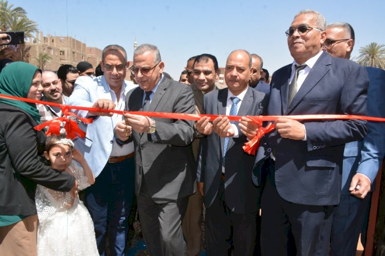 "الفقي"يفتتح مدرسة فاطمة الزهراء الرسمية لغات "بقريةالشعارنة"