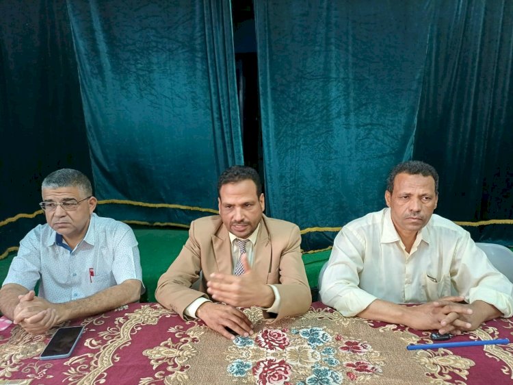 مديرعام تعليم ابوتشت يستعرض الاستعدادات النهائية لإنطلاق امتحانات الفصل الدراسي الثاني 