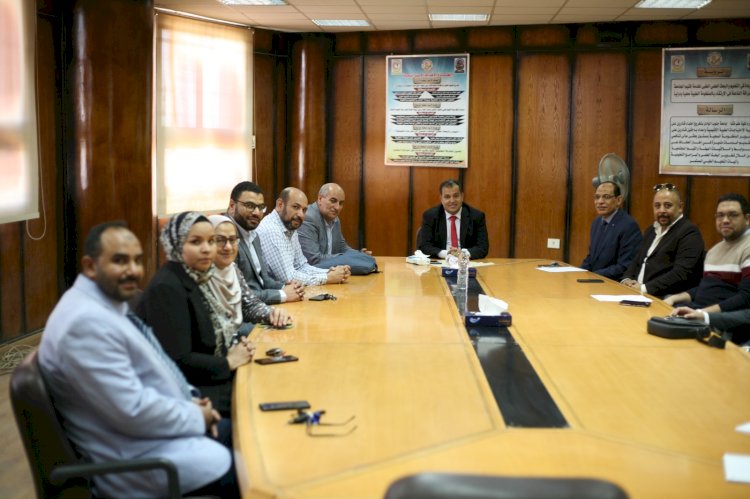 عكاوي يناقش مشروع انشاء المركز الرئيسى للتعليم الطبى والتدريب على الخدمات العلاجية