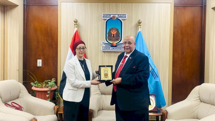 رئيس جامعة الأقصر يستقبل رئيس معهد تكنولوجيا المعلومات  لبحث لتعزيز سبل التعاون المشترك