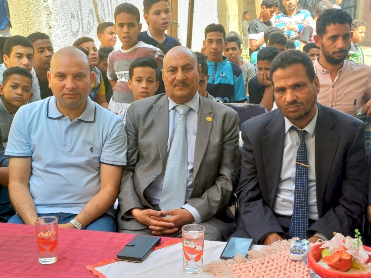 قاصد يشهد حفل تخرج طلاب الشهادة الإعدادية بمدرسة المعيصرة الإعدادية