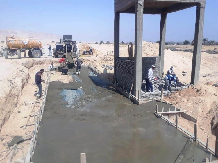 الفقي يتابع اعمال انشاء المدفن الصحي  للقمامة بالمراغة