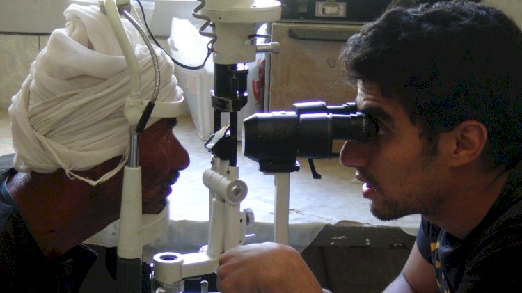 قريتا «هوارة» و«حلوة» بمركز مطاي تتلقيان خدمات قافلة جامعة المنيا الطبية التوعوية