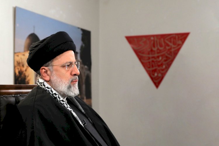 وكالة إرنا : مروحية الرئيس الإيراني ومرافقيه تعرضو لحادث سقوط في غابات ديزمار بأذربيجان الشرقية