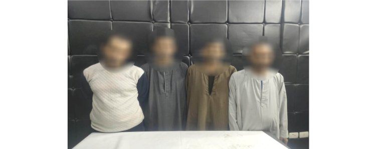 "٤"متهمين احتجزوا "اجنبي"لاعتقادهم سرقته التوك توك الخاص بهم