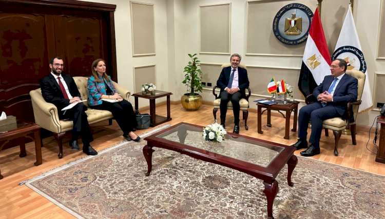نجاحات متعددة بين مصر وايطاليا في المشروعات البترولية المتعددة