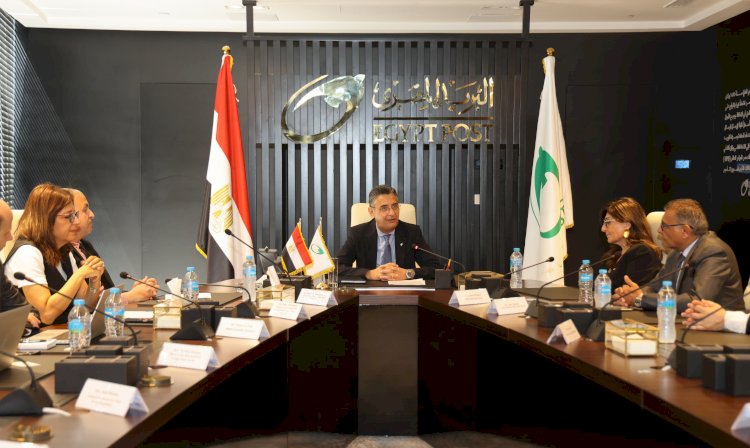 "رئيس البريد المصري".. يلتقي ممثلي غرفة التجارة الأمريكية.. وكبرى شركات البريد السريع في مصر