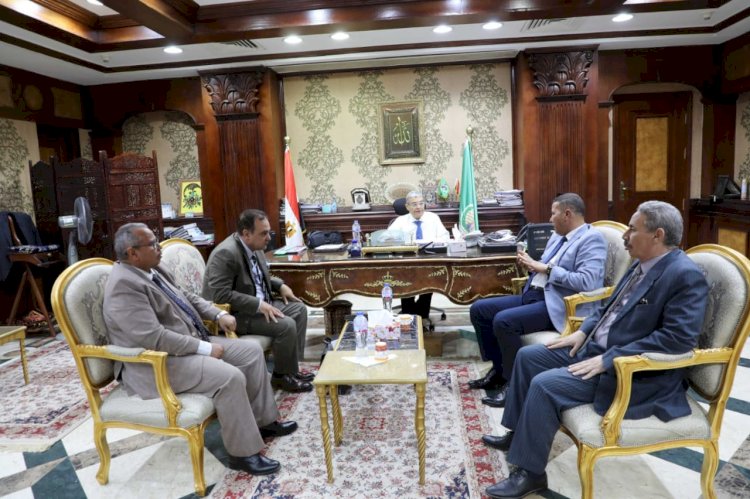 محافظ المنيا يوجه بتذليل العقبات أمام المواطنين لإنهاء إجراءات التصالح