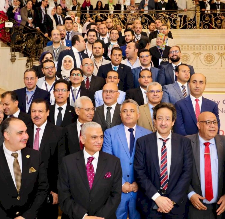 د.عصام فرحات يشهد ختام فعاليات المُلتقى السنوي الخامس للمراكز الجامعية للتطوير المهني