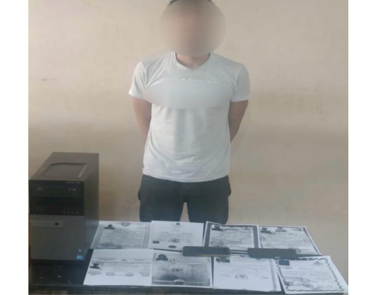 ضبط نصاب الشهادات العلمية المزورة علي "الفيس بوك"