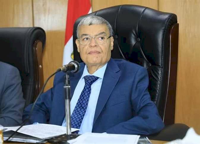 بعد أيام من استلام عمله.. إعفاء رئيس مركز ومدينة ديرمواس بالمنيا من منصبه