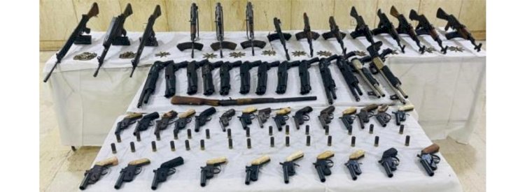 ضبط اسلحة الية وخرطوش ومحلي بثلاثة محافظات