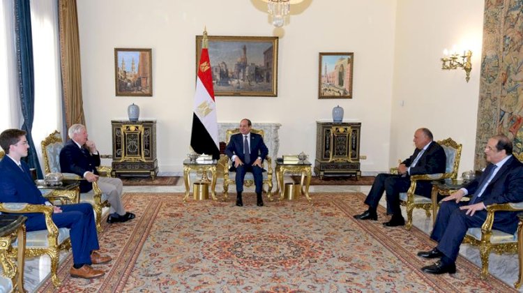 الرئيس السيسي يستقبل السيناتور ليندسي جراهام لبحث الأزمات الاقليمية والعالمية