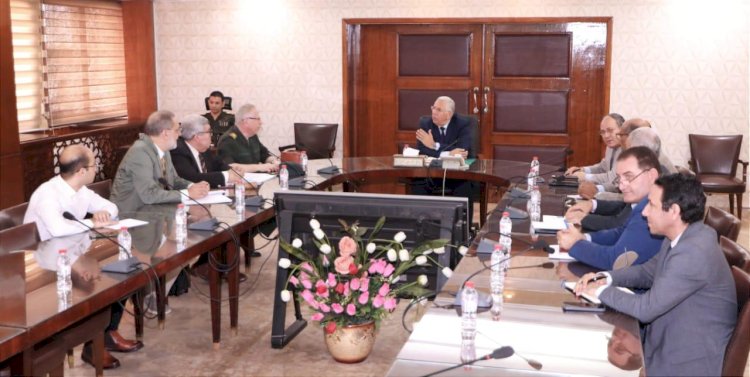 "القصير"يتابع الموقف التنفيذي لمحطات شتلات القصب تنفيذا لتكليفات الرئيس